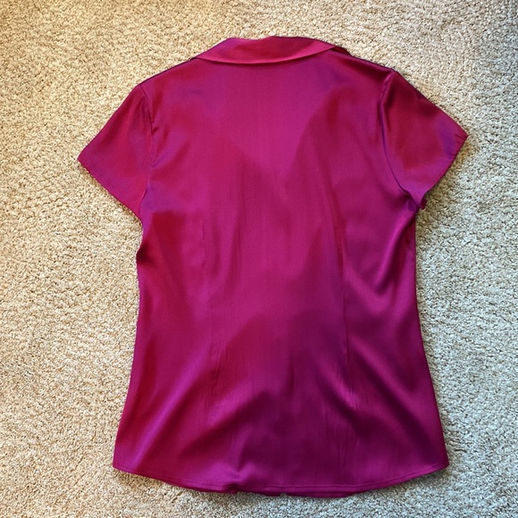Beautiful womens small  fuchsia pink silk cap sleeve shirt in EUC - Picture 2 of 7